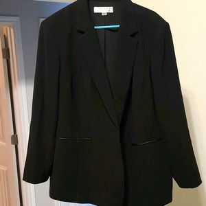 Tahari Blazer